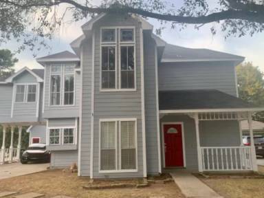Main picture of 22730 River Birch Dr