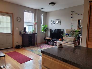Main picture of 3841 N Lincoln Ave