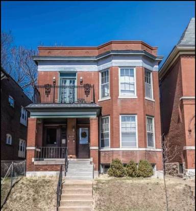 Main picture of 3659 Botanical Ave