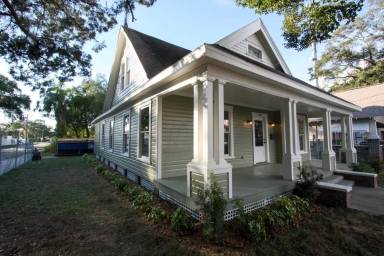 Main picture of 2402 N Morgan St