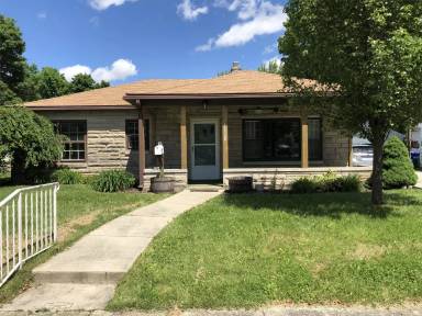 Main picture of 1118 Burke St