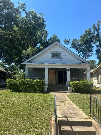 Main picture of 231 Egan St