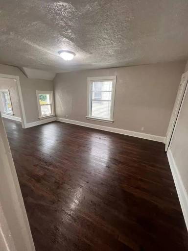 Main picture of 1900 Mead St