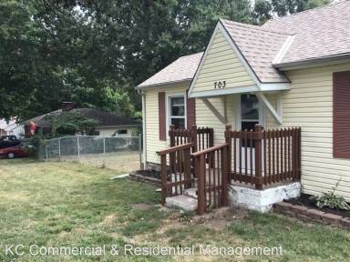Main picture of 703 NE 83rd St