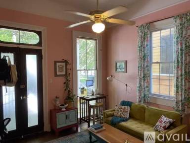Main picture of 933 Louisa St