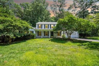 Main picture of 2905 Blue Robin Ct