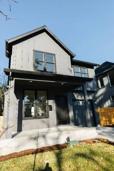 Main picture of 5821 SE Tenino St