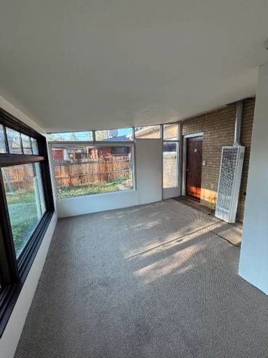 Main picture of 1085 Kingston St