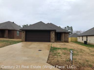 Main picture of 330 Wolf Grove Ln