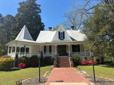 Main picture of 311 Old Canton Rd