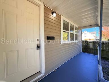 Main picture of 832 N Columbia Ave