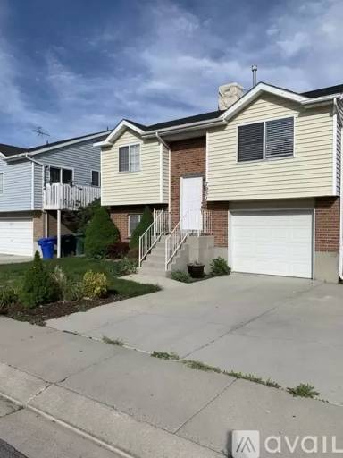 Main picture of 7951 S Linton Dr