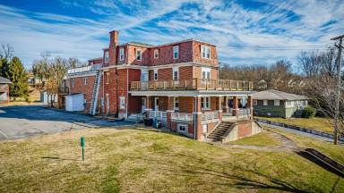 Main picture of 2000 Netherland Inn Rd