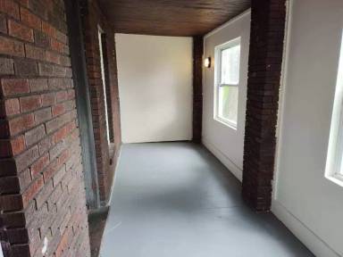 Main picture of 1915 11th Ave