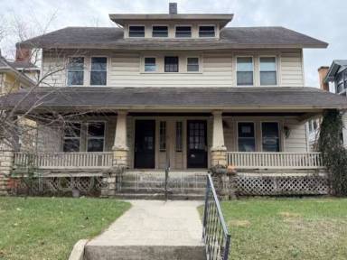 Main picture of 457 E Madison Ave