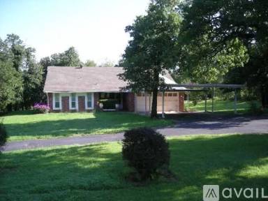 Main picture of 11501 SE 128th St