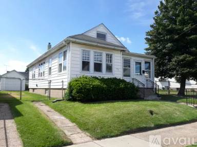 Main picture of 131 Fetter Ave