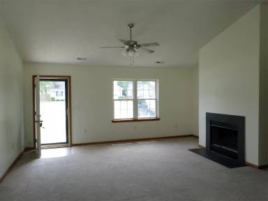 Main picture of 205 Bluebird Ct