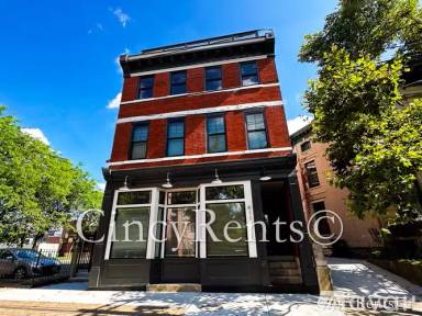 Main picture of 411 Clark St