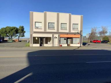 Main picture of 1806 Virginia Ave