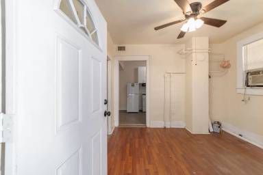 Main picture of 1022 NW 3rd Ave