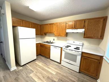 Main picture of 944 Glenn St