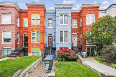 Main picture of 2025 11th St NW