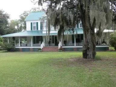 Main picture of 3636 N Williston Rd