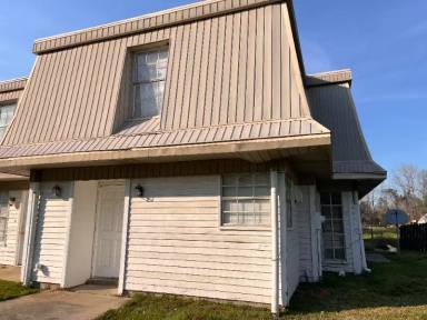 Main picture of 104 Tara Dr