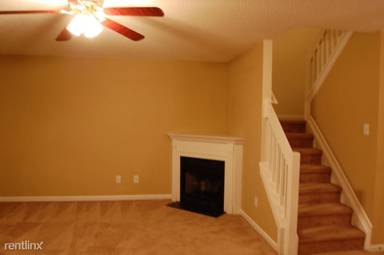 Main picture of 1889 Forest Side Ln