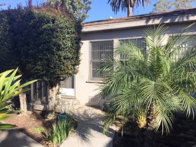 Main picture of 2632 Myrtle Ave