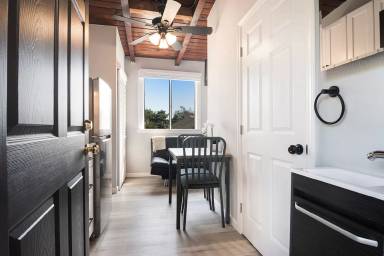 Main picture of 1864 Cordova St