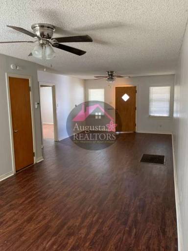 Main picture of 1504 McCaulley St