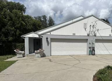 Main picture of 125 E Jackson Ave