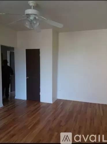Main picture of 4031 W Gladys Ave