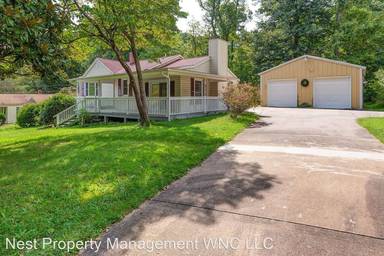 Main picture of 211 Woodland Dr