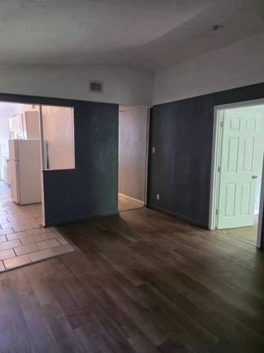 Main picture of 148 Saint James Ln