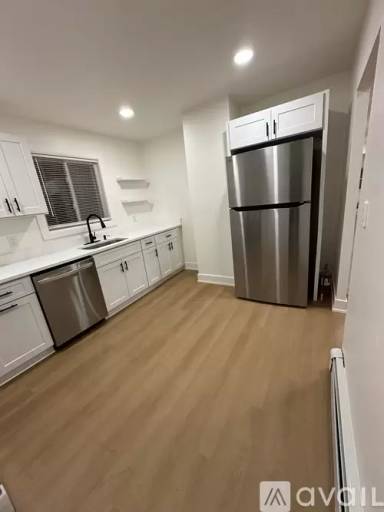 Main picture of 663 Bernon St