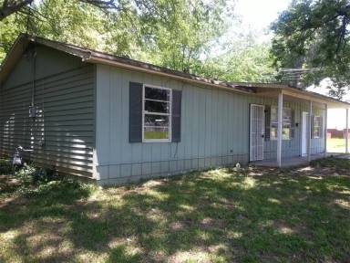 Main picture of 2907 Kingswood Ave