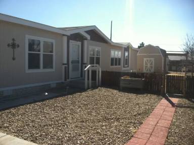 Main picture of 1600 E Brazos St