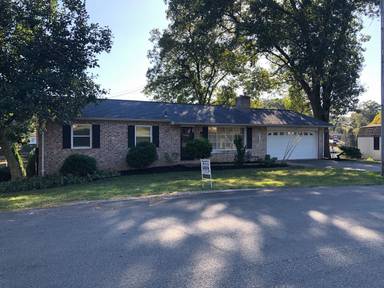 Main picture of 15422 Magnolia Dr