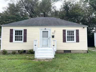 Main picture of 5037 E 17th St