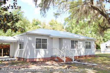 Main picture of 336 SW Alamo Dr