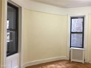 Main picture of 354 W 18th St