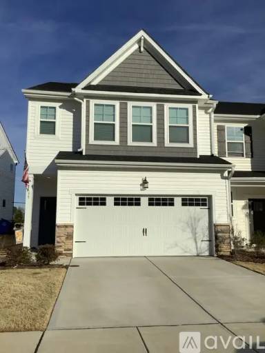 Main picture of 35 Village Edge Dr