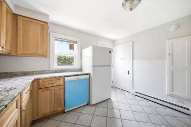 Main picture of 345 Coolidge Ave
