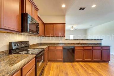 Main picture of 1812 Sweet Gum Dr