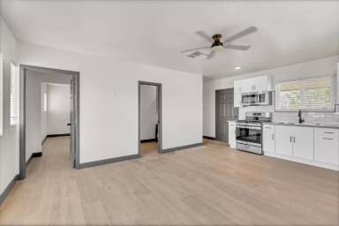 Main picture of 13754 Rosedale Hwy
