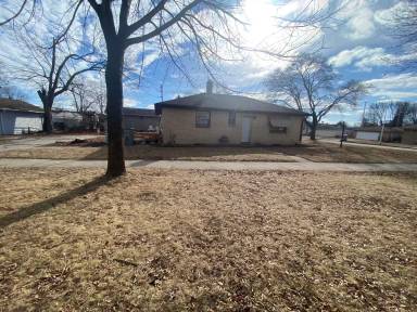 Main picture of 7720 W Bobolink Ave