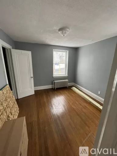 Main picture of 46 S Valley St